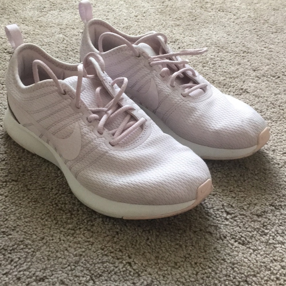 (NIKE) Dualtone Racer Pink Trainer